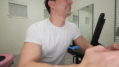 Scotty online show from 12-18-24, 04:20