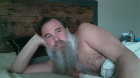 Snapshot of scottybobbit chatting on 07-13-26, 05:38 Scott online show from 07-13-26, 05:38
