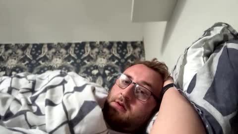 Snapshot of scousegay4 chatting on 10-12-25, 09:08 StraightScouse online show from 10-12-25, 09:08