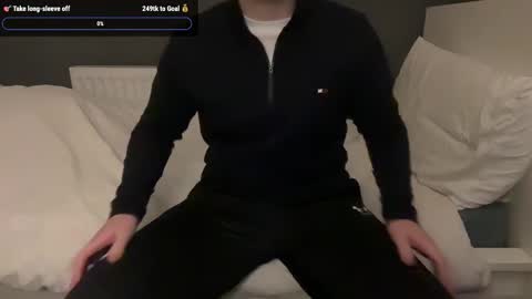 scouserlad4826 online show from 01-31-25, 07:40