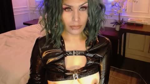 screendoll online show from 02-02-25, 07:04