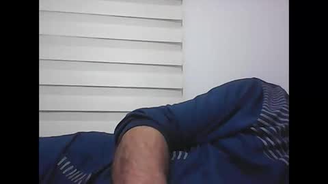 Snapshot of screw2 chatting on 04-02-26, 05:43 Evren online show from 04-02-26, 05:43