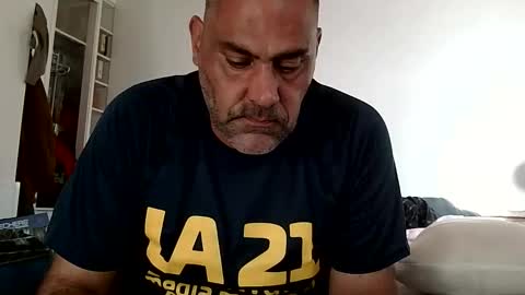 Snapshot of scubi007 chatting on 10-05-25, 04:49 scubi007 online show from 10-05-25, 04:49