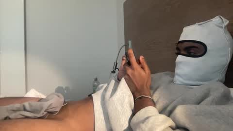 collegetwunk67 online show from 03-19-26, 08:24