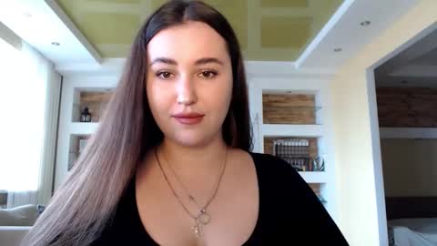 Snapshot of sea_cocktail chatting on 12-13-24, 09:02 Elizabeth online show from 12-13-24, 09:02