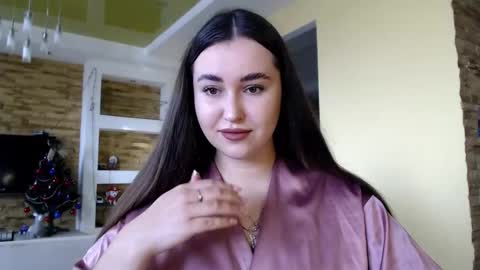 Snapshot of sea_cocktail chatting on 01-04-25, 09:32 Elizabeth online show from 01-04-25, 09:32