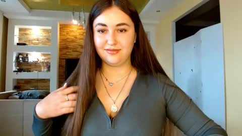 Snapshot of sea_cocktail chatting on 10-17-25, 08:06 Elizabeth online show from 10-17-25, 08:06