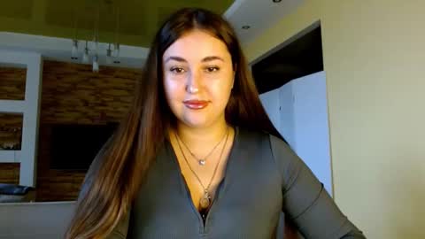 Snapshot of sea_cocktail chatting on 11-03-25, 08:04 Elizabeth online show from 11-03-25, 08:04