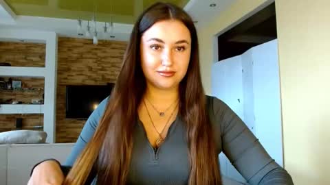 Snapshot of sea_cocktail chatting on 11-04-25, 07:51 Elizabeth online show from 11-04-25, 07:51