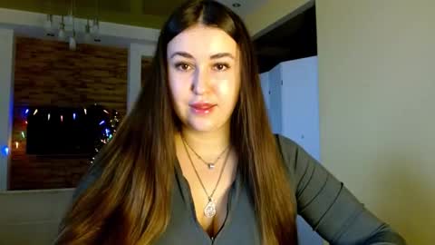 Snapshot of sea_cocktail chatting on 12-17-25, 07:14 Elizabeth online show from 12-17-25, 07:14