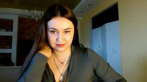 Snapshot of sea_cocktail chatting on 03-03-26, 12:33 Elizabeth online show from 03-03-26, 12:33