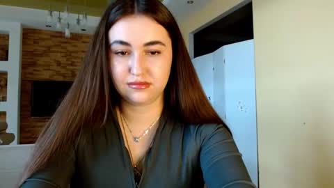 Elizabeth  online show from 03-06-26, 08:55