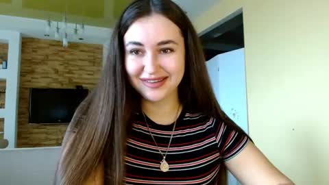 Elizabeth  online show from 04-14-26, 06:52