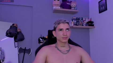 Snapshot of sebas__23 chatting on 01-09-25, 01:50 Sebastin online show from 01-09-25, 01:50