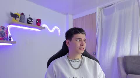 Snapshot of sebas__23 chatting on 02-05-26, 01:21 Sebastin online show from 02-05-26, 01:21