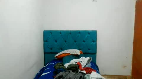 Snapshot of sebas_baby chatting on 06-11-26, 12:32 SEBASTIAN online show from 06-11-26, 12:32