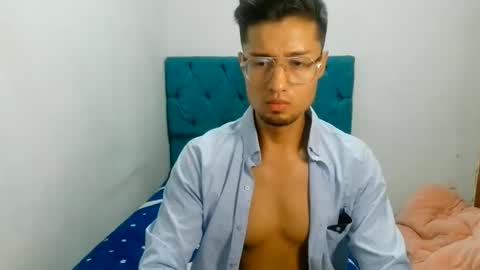 Snapshot of sebas_baby chatting on 06-11-26, 04:21 SEBASTIAN online show from 06-11-26, 04:21