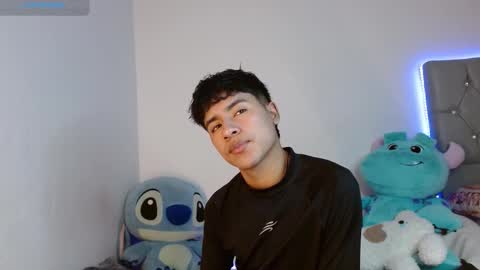Snapshot of sebas_fire4 chatting on 03-17-26, 08:01 sebas_fire4 online show from 03-17-26, 08:01
