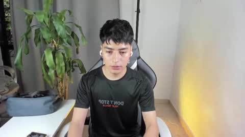 sebastian online show from 03-23-26, 01:04