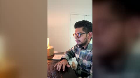 Snapshot of sebasbilbao7 chatting on 03-27-26, 02:17 sebasbilbao7 online show from 03-27-26, 02:17