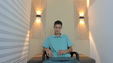 sebass_r online show from 11-14-25, 07:23