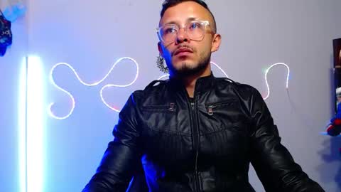 Snapshot of sebastian_025 chatting on 10-11-25, 08:13 Sebastian online show from 10-11-25, 08:13