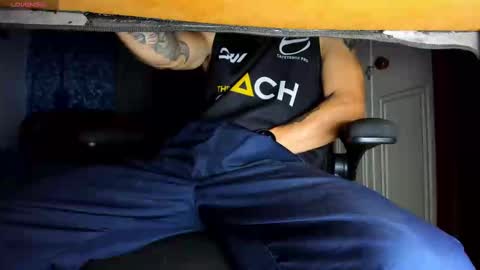 Snapshot of sebastian_foxter chatting on 09-12-25, 12:33 Sebastian online show from 09-12-25, 12:33