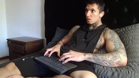 Sebastian online show from 01-17-26, 06:44