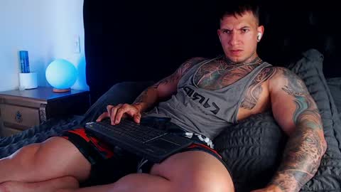 Snapshot of sebastian_muss chatting on 04-18-26, 06:56 Sebastian online show from 04-18-26, 06:56