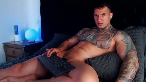 Snapshot of sebastian_muss chatting on 04-19-26, 02:38 Sebastian online show from 04-19-26, 02:38