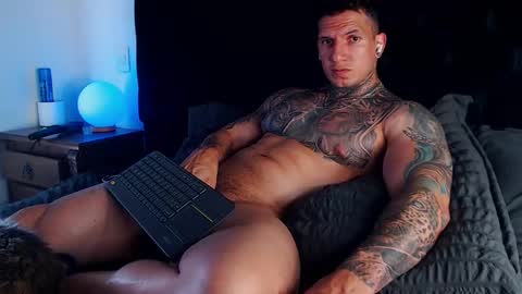 Snapshot of sebastian_muss chatting on 04-20-26, 08:43 Sebastian online show from 04-20-26, 08:43