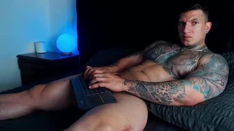 Snapshot of sebastian_muss chatting on 05-06-26, 11:32 Sebastian online show from 05-06-26, 11:32