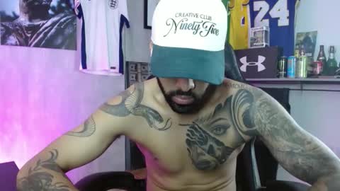 Sebastiano online show from 12-22-25, 01:13