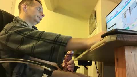 Snapshot of sebastianspalding450 chatting on 10-13-25, 08:58 sebastianspalding450 online show from 10-13-25, 08:58