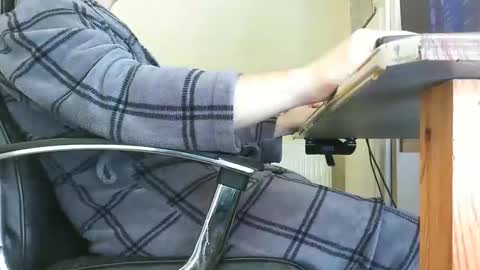 sebastianspalding450 online show from 04-18-26, 09:02