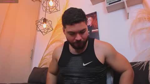 Instagram jeanpaulfit  online show from 03-03-26, 11:21