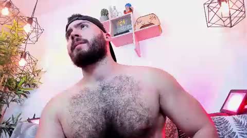 Snapshot of sebastianvilla__ chatting on 06-20-26, 10:45 Instagram jeanpaulfit online show from 06-20-26, 10:45
