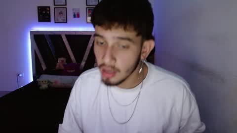 Snapshot of sebasxxl12 chatting on 12-13-25, 11:32 Sebas online show from 12-13-25, 11:32