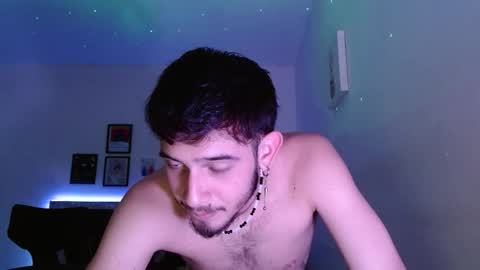 Snapshot of sebasxxl12 chatting on 12-22-25, 06:10 Sebas online show from 12-22-25, 06:10