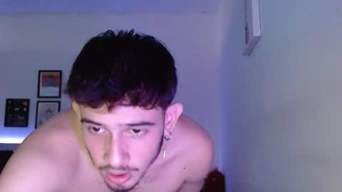 Snapshot of sebasxxl12 chatting on 01-19-26, 04:33 Sebas online show from 01-19-26, 04:33