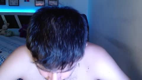 Snapshot of sebasxxl12 chatting on 02-09-26, 04:44 Sebas online show from 02-09-26, 04:44
