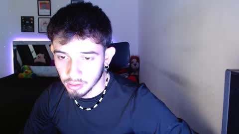 Snapshot of sebasxxl12 chatting on 02-11-26, 06:46 Sebas online show from 02-11-26, 06:46