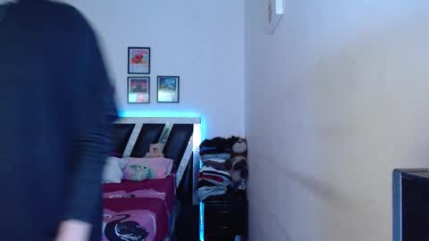 Snapshot of sebasxxl12 chatting on 02-19-26, 01:01 Sebas online show from 02-19-26, 01:01