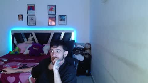 Snapshot of sebasxxl12 chatting on 02-25-26, 09:19 Sebas online show from 02-25-26, 09:19