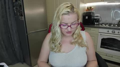 Snapshot of secr3tmistress chatting on 04-18-26, 05:17 Ame online show from 04-18-26, 05:17