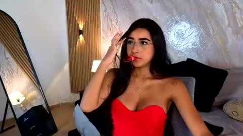 Snapshot of secret_ashley chatting on 06-17-26, 08:21 ASHLEY online show from 06-17-26, 08:21