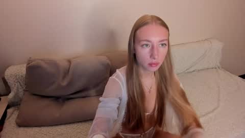 Amanda and  pair in a real life we love each other but can play with you online show from 08-06-26, 05:04