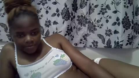 cruce online show from 11-15-25, 12:45