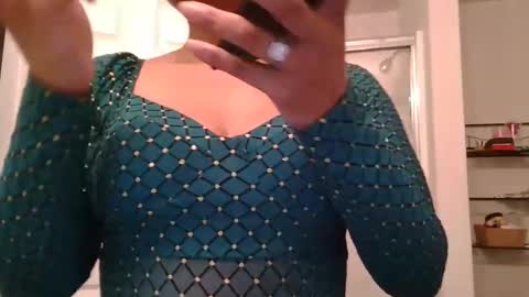 Snapshot of secretdesirecontent chatting on 03-04-25, 02:06 Priceless Domme online show from 03-04-25, 02:06