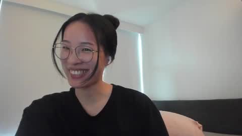 Snapshot of secretgirlfriendxo chatting on 07-27-26, 10:39 Angela online show from 07-27-26, 10:39
